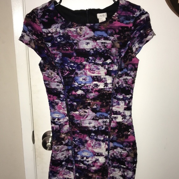 Caché Dress Blue Purple Pink Floral WORN ONCE - Picture 2 of 3